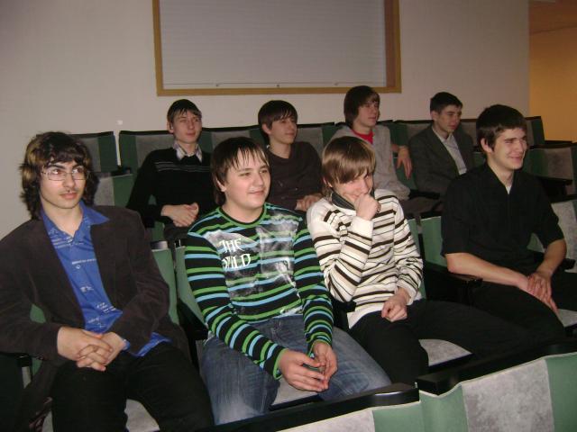 Занятие для 9 класса лицея г.Кириши в информационно-образовательном центре "Русский музей: виртуальный филиал"